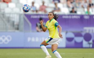 seleção feminina: marta comemora a sua sexta olimpíada e brilha como titular na estreia