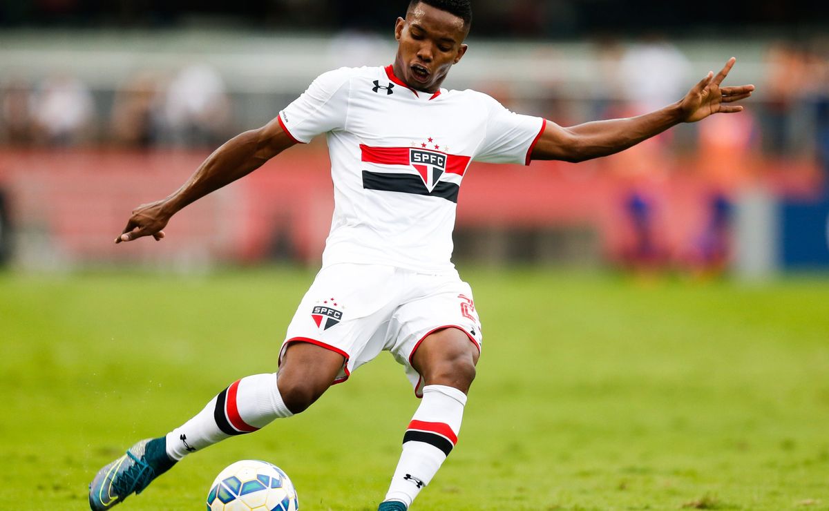 entenda o que falta para são paulo anunciar contratação de thiago mendes 