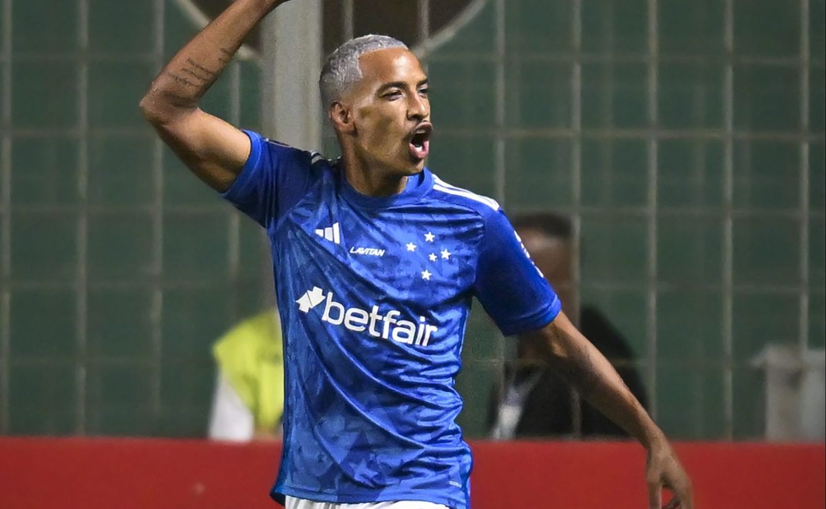 invicto, cruzeiro vence em bh e matheus pereira entra em confusão com juventude