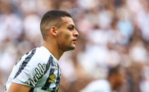 20% da venda: cria do santos, kaiky pode retornar ao futebol brasileiro