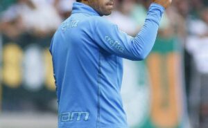 até 2028: palmeiras de abel ferreira assina com dupla formada na base