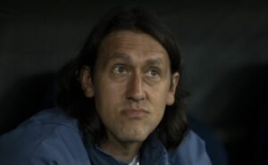 goleiro do cruzeiro, cássio exalta seabra e o aponta como responsável pela boa fase do time