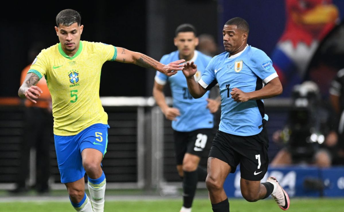 copa américa: de la cruz desfalca uruguai e bielsa já tem substituto