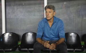 após empate com corinthians, torcida do grêmio não perdoa renato: "bizarrice"