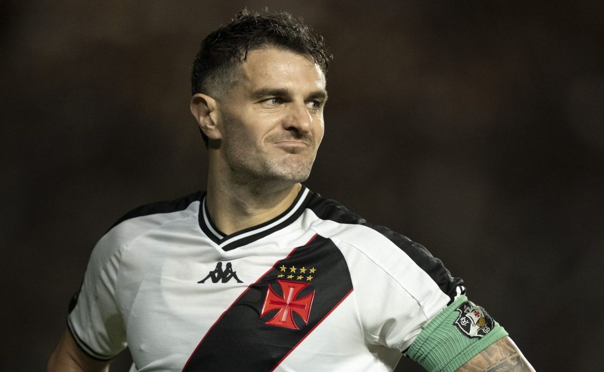 após vitória do vasco, vegetti destaca sobre continuidade de rafael paiva na equipe