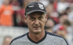 ‘salvador’ do ceará em 2018, lisca dá receita para o fluminense escapar do rebaixamento