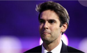 kaká vai na contramão dos torcedores e elogia geração da seleção brasileira: "muito boa"