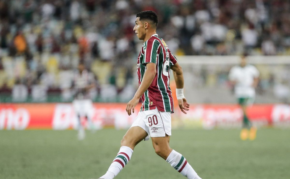 kevin serna revela que fase ruim do fluminense não o assustou: “É o campeão da américa”