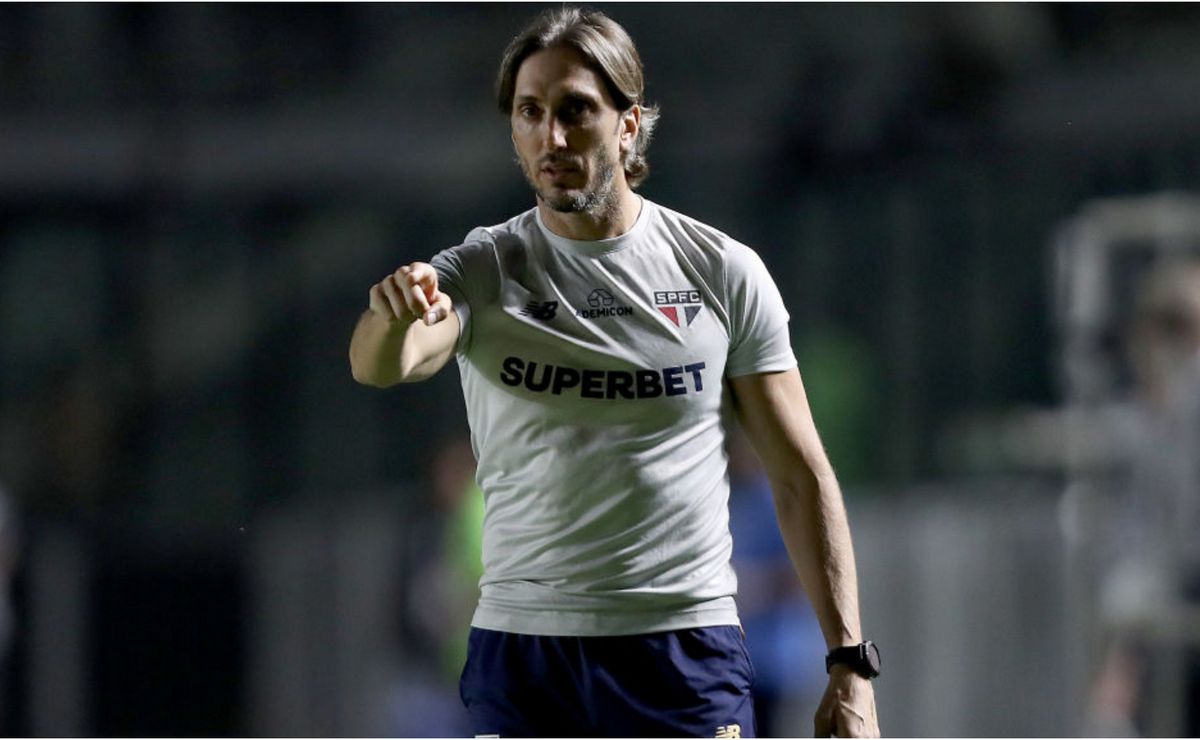 são paulo: zubeldía exalta james rodríguez e manda recado sobre a copa américa: "grande campeonato"