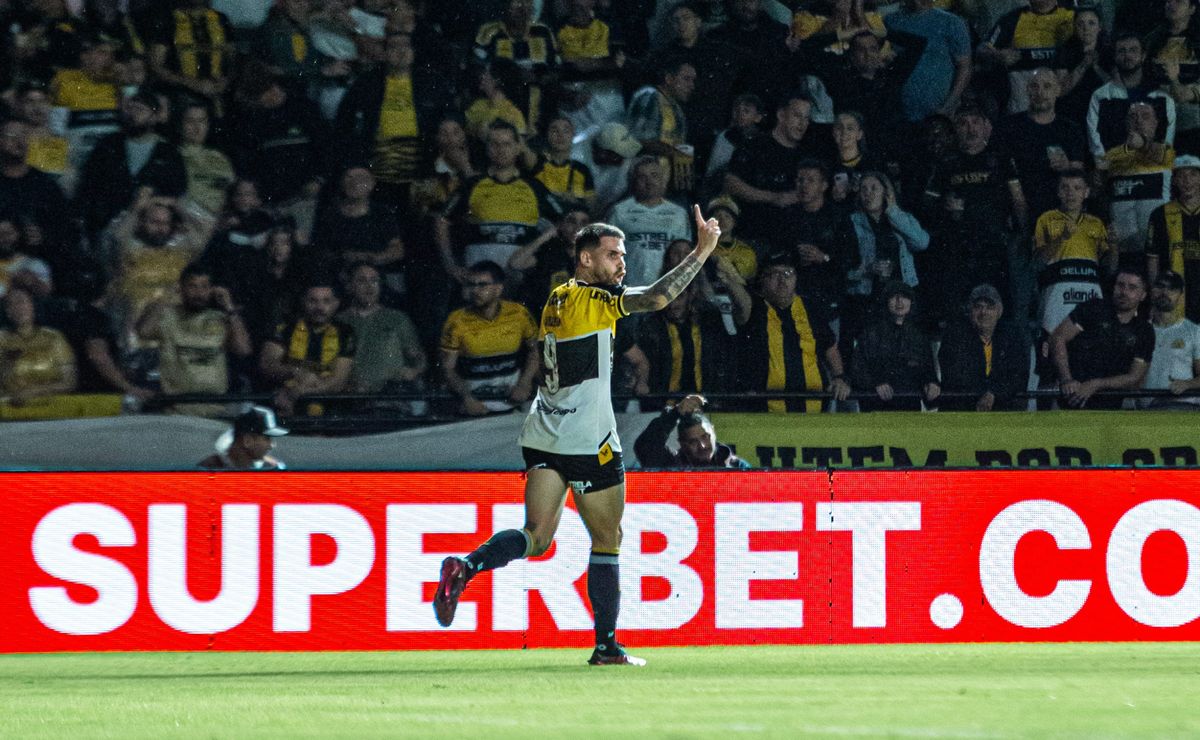 felipe vizeu topa deixar o criciúma e jogar no santos com uma condição