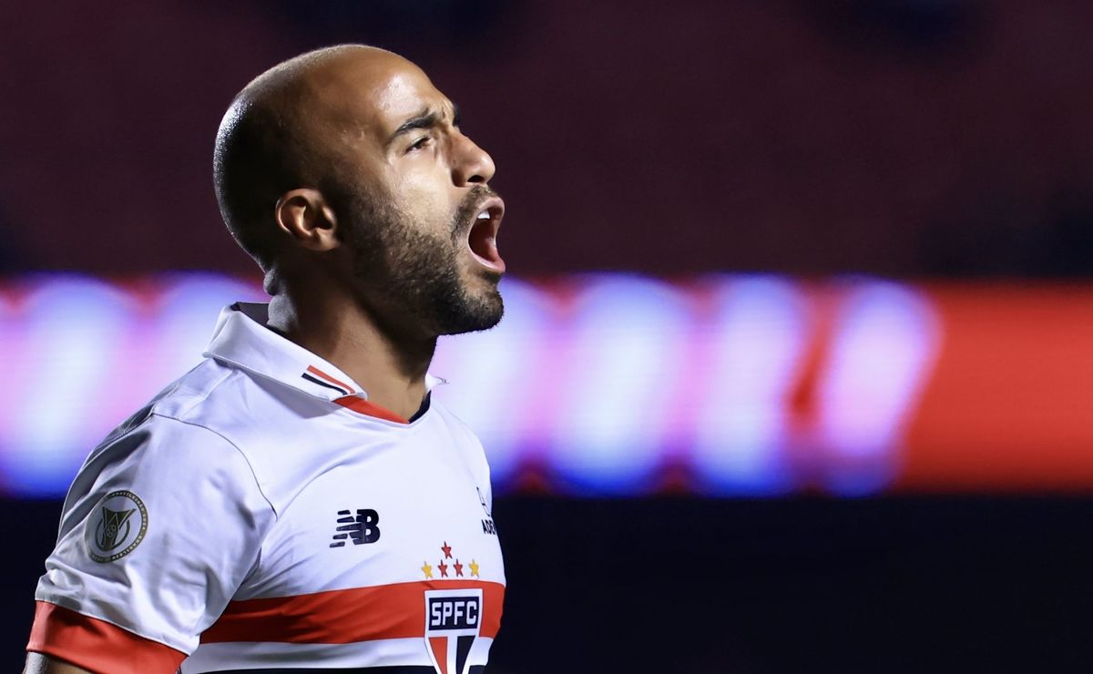 3 gols e 1 assistência em 2 jogos: lucas moura deslancha no são paulo em momento chave da temporada