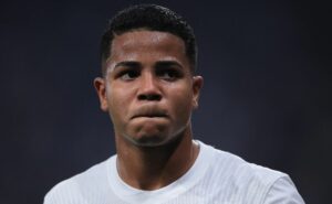 wesley, léo maná e +3 do corinthians são criticados por neto: "medíocres"