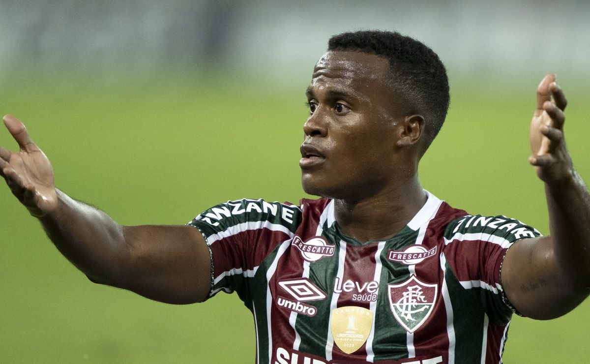 fluminense se antecipa no mercado e define substituto ideal para jhon arias