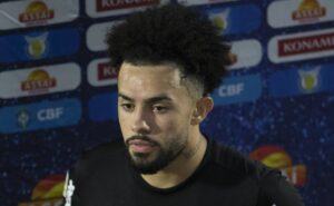 claudinho no flamengo tem reviravolta e contratação surge com novo veredito dos cariocas