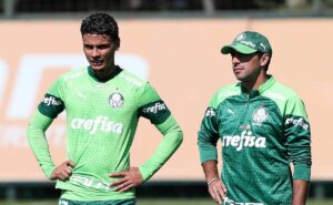 ríos de volta acirra briga no meio campo do palmeiras; quem joga?