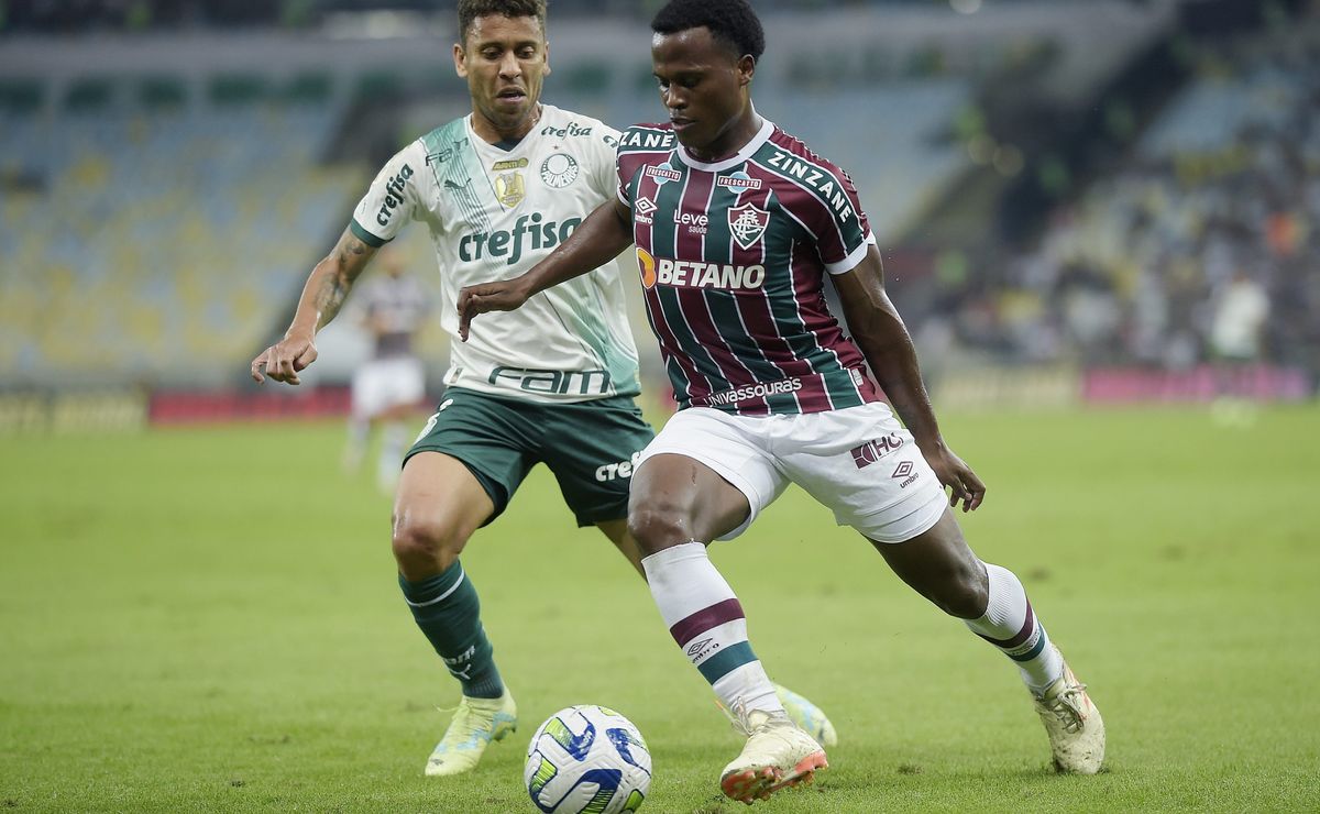 tabu mantido: palmeiras perde para fluminense e se distancia da liderança do brasileirão