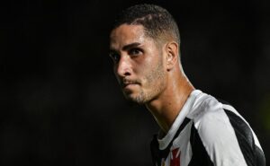 red bull bragantino toma decisão sobre futuro e praxedes não vai rescindir contrato no vasco