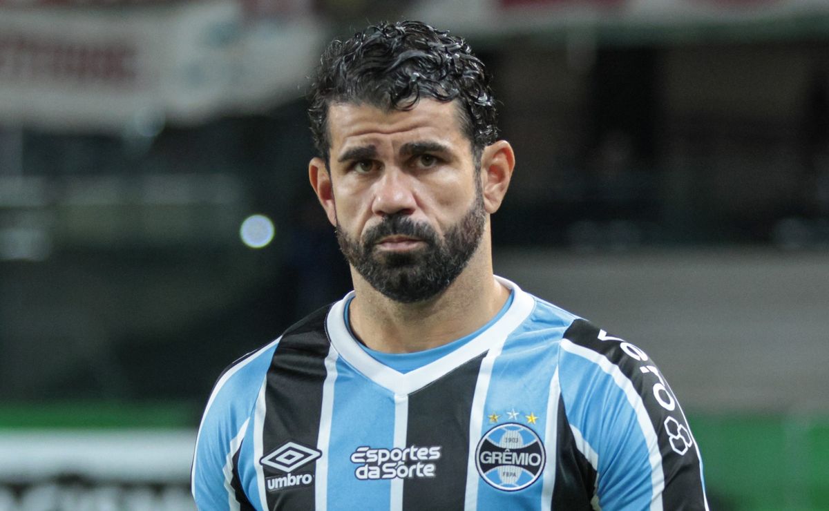 após período na espanha, diego costa retorna ao grêmio para continuar recuperação