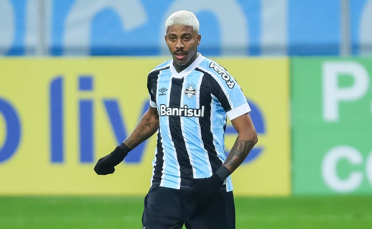 volta de jean pyerre ao grêmio é especulada pelos gremistas após postagem enigmática: "por fim, sorriremos"