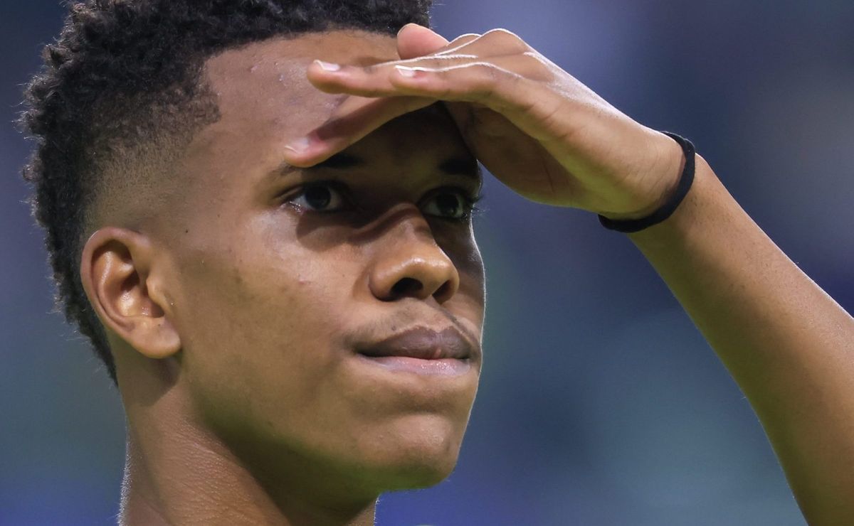 estevão chega para enfrentar o botafogo com a maior sequência no elenco do palmeiras