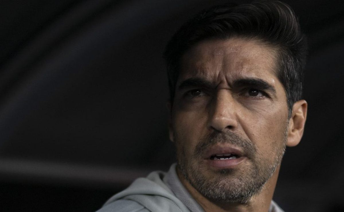 abel ferreira elogia botafogo após vitória contra palmeiras: "jogo franco e vertical"