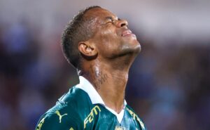 caio paulista é especulado no grêmio e torcedores do são paulo fazem piadas