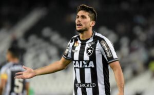 igor rabello: o futuro incerto do defensor e o que isso significa para o atlético mineiro