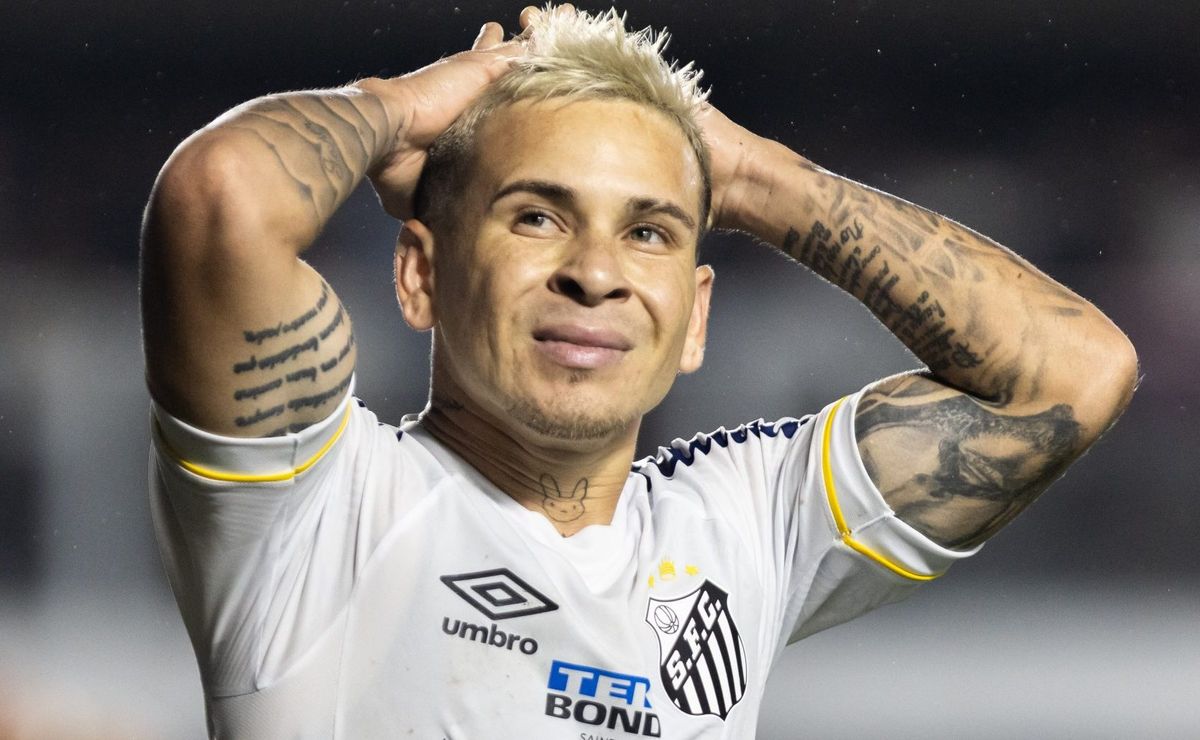 r$ 37 milhões: santos recusa proposta por titular que acabaria com dívida por soteldo: joaquim fica