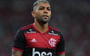 fim de ciclo: gabigol virou liderança negativa no flamengo e tite não impede saída  