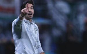 palmeiras defende marca de 12 anos diante do atlético go no brasileirão