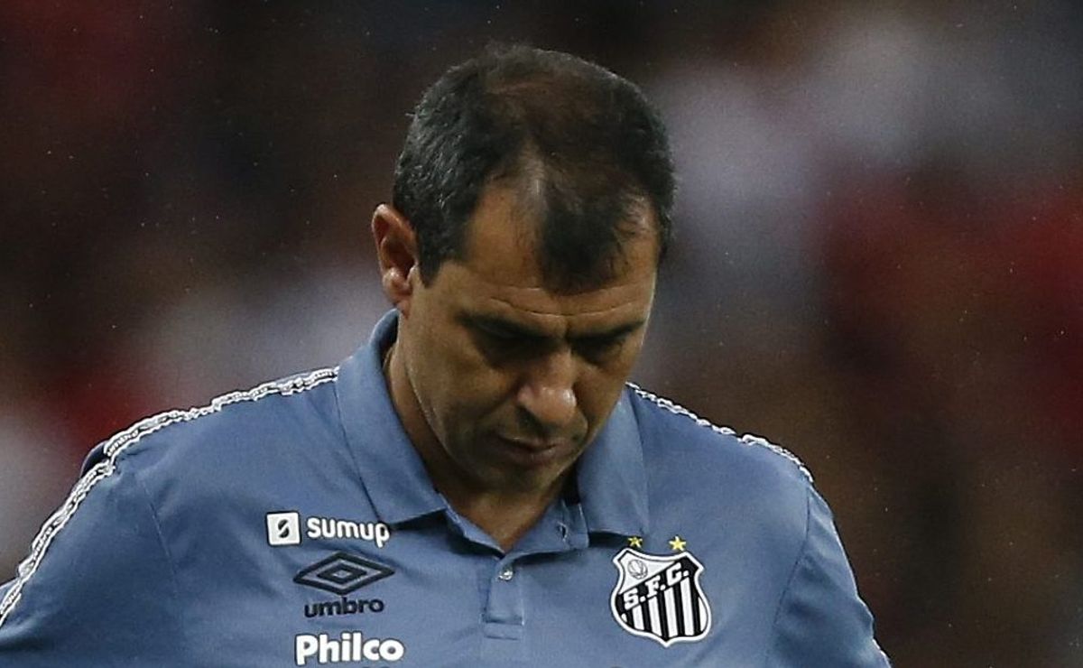 saída de carille do santos ganha força para acontecer após a série b e motivo é revelado 