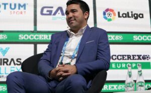 meio campista não jogará mais no flamengo e deco quer levar ao barcelona