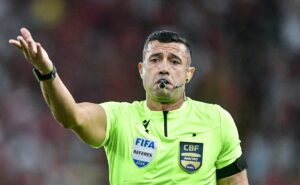 pc de oliveira concorda com decisões de bráulio da silva machado em flamengo x cruzeiro