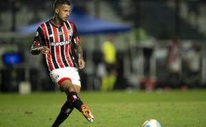 reação da web: torcida do são paulo lamenta saída de diego costa