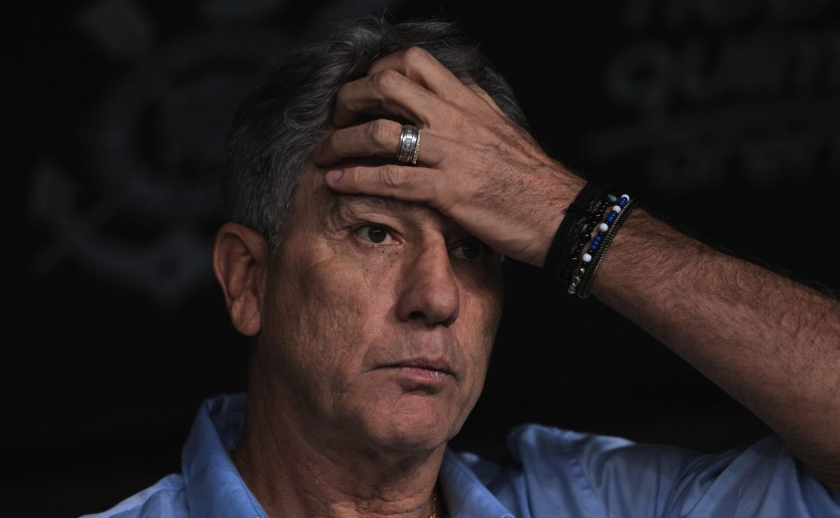 má notícia: renato vê um dos craques do vasco, payet, retornar contra o grêmio