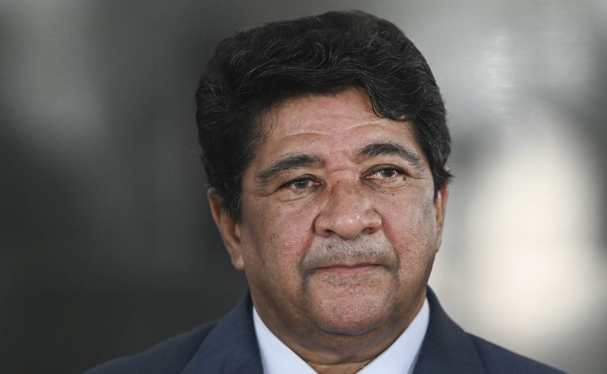 cbf remarca jogo entre cruzeiro e internacional, adiado por conta das enchentes no rs; saiba data