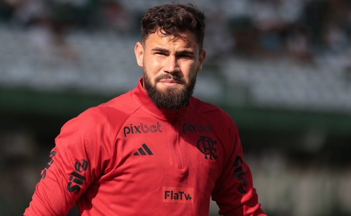 r$ 229,3 milhões: matheus cunha ganha força no paok gre e flamengo expõe plano para negociar goleiro