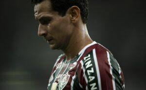 reformulação no fluminense: mano menezes mal chega e ganso é contatado pelo santos