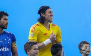 contratação de goleiro cássio gera influência no dia a dia do cruzeiro