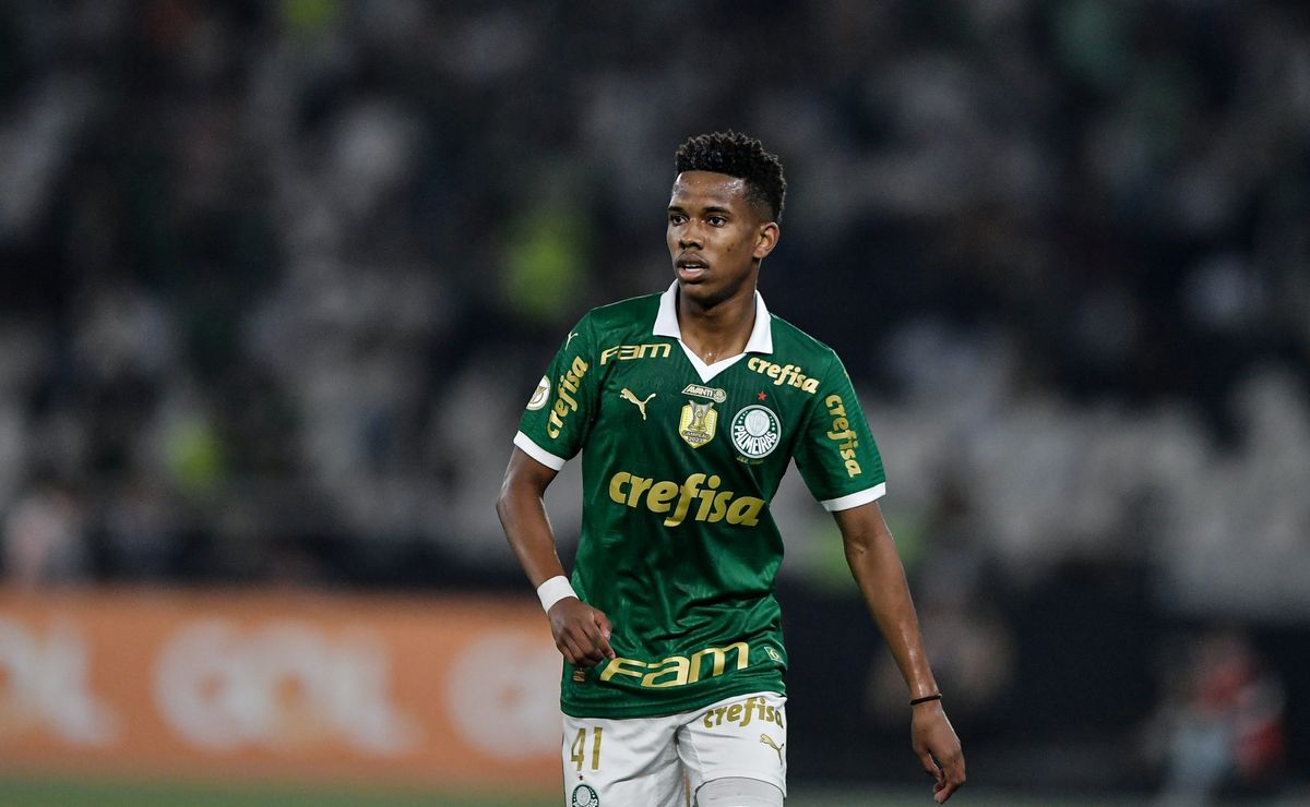 lesão de estêvão no palmeiras preocupa abel ferreira e exames vão revelar tempo fora 