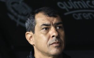 fim da novela: marcelo teixeira toma decisão e carille vai ficar no santos