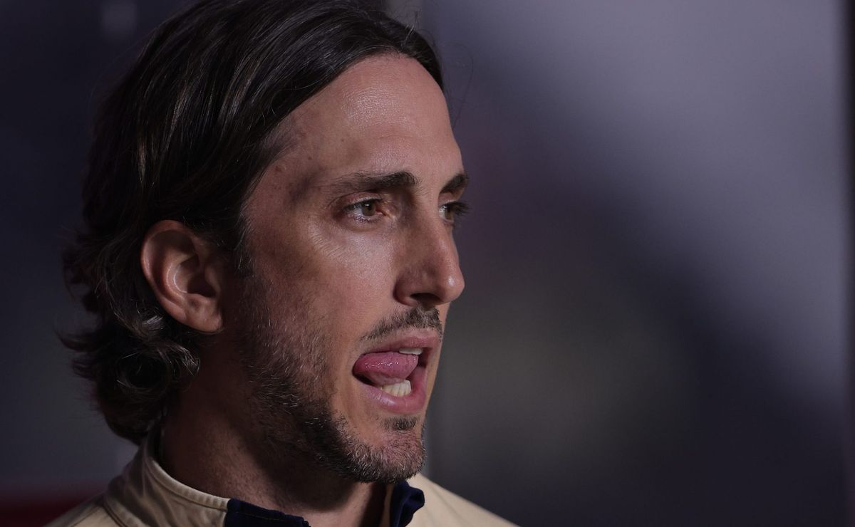 suspenso: zubeldía é suspenso em lance polêmico em empate do são paulo