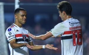 rodriguinho, moreira e +5 puxam fila de saídas do são paulo com aprovação de zubeldía 