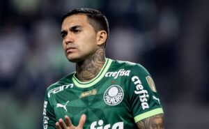 atitude de torcedor contra dudu divide opinião da torcida do palmeiras após vitória no dérbi