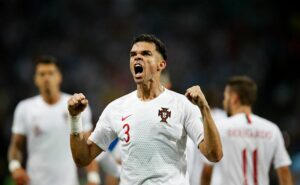 pepe aceita contrato de 2 anos e internacional é comunicado de veredito   