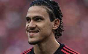 pedro mostra confiança para flamengo x palmeiras, pela copa do brasil: “vitória dentro de casa”