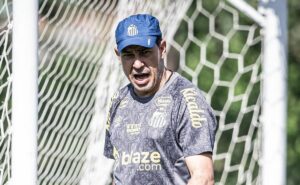 carille confirma quatro reforços no santos e faz mistério para não prejudicar negociações