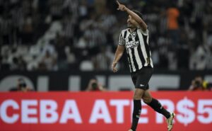 botafogo é o time que mais tem gols de bola parada no brasileirão