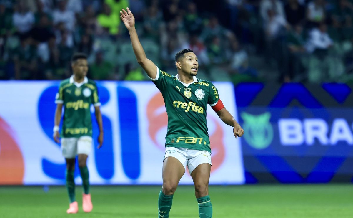 abel ferreira escala rony como capitão do palmeiras contra o vitória, e torcida não aprova