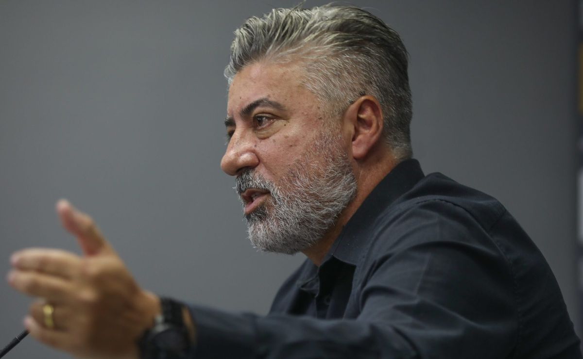 alexandre gallo cancela contratação no santos e negócio com atacante não vai mais acontecer